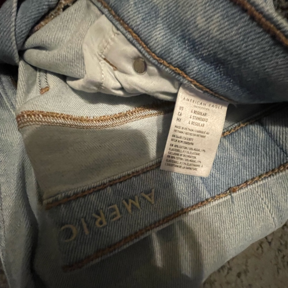 American Eagle Mom Jeans